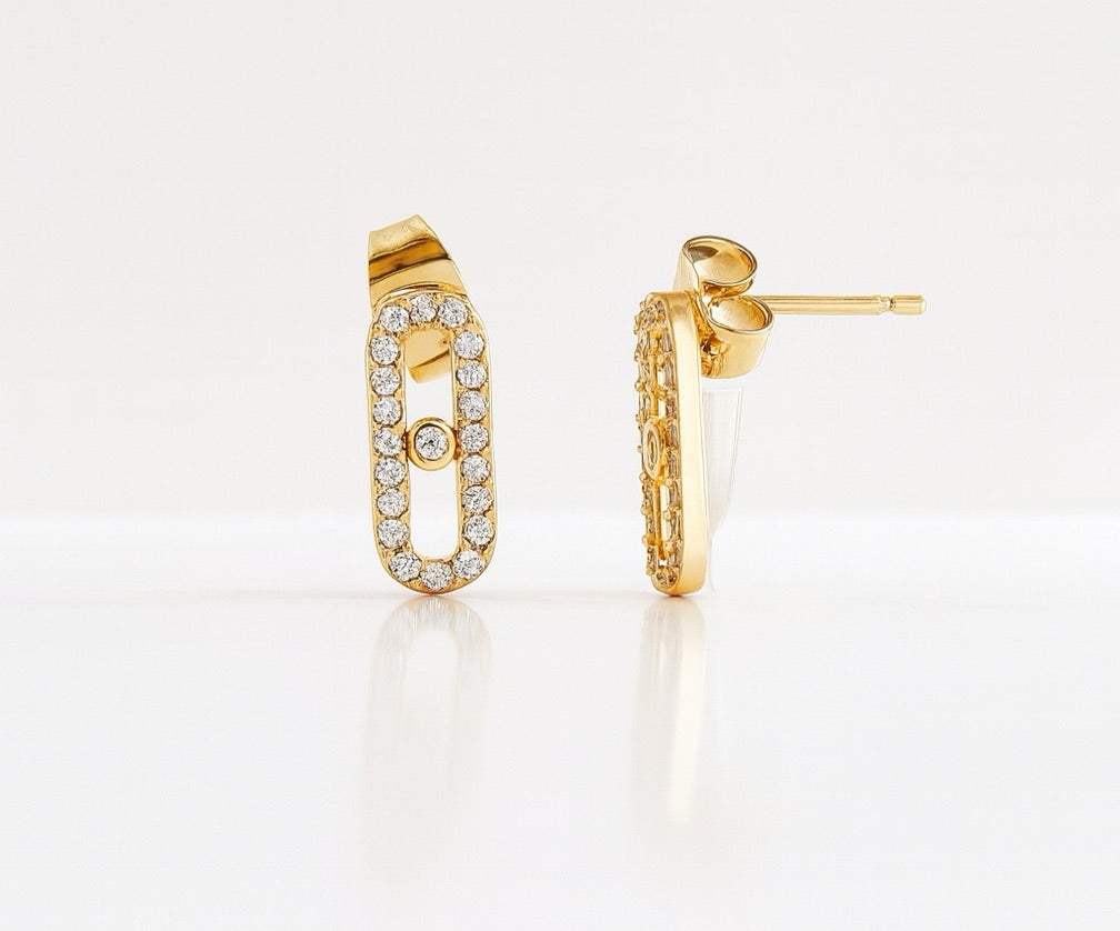 Paperclips shimmer